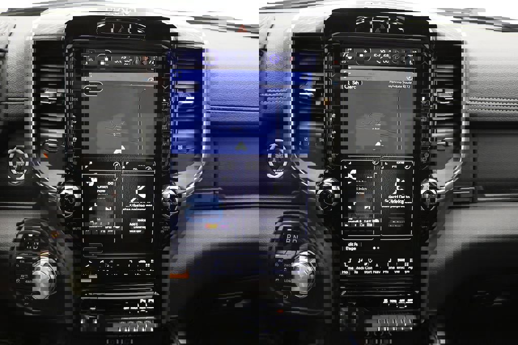 Used 2024 RAM 1500 Laramie AWD/4WD image 26