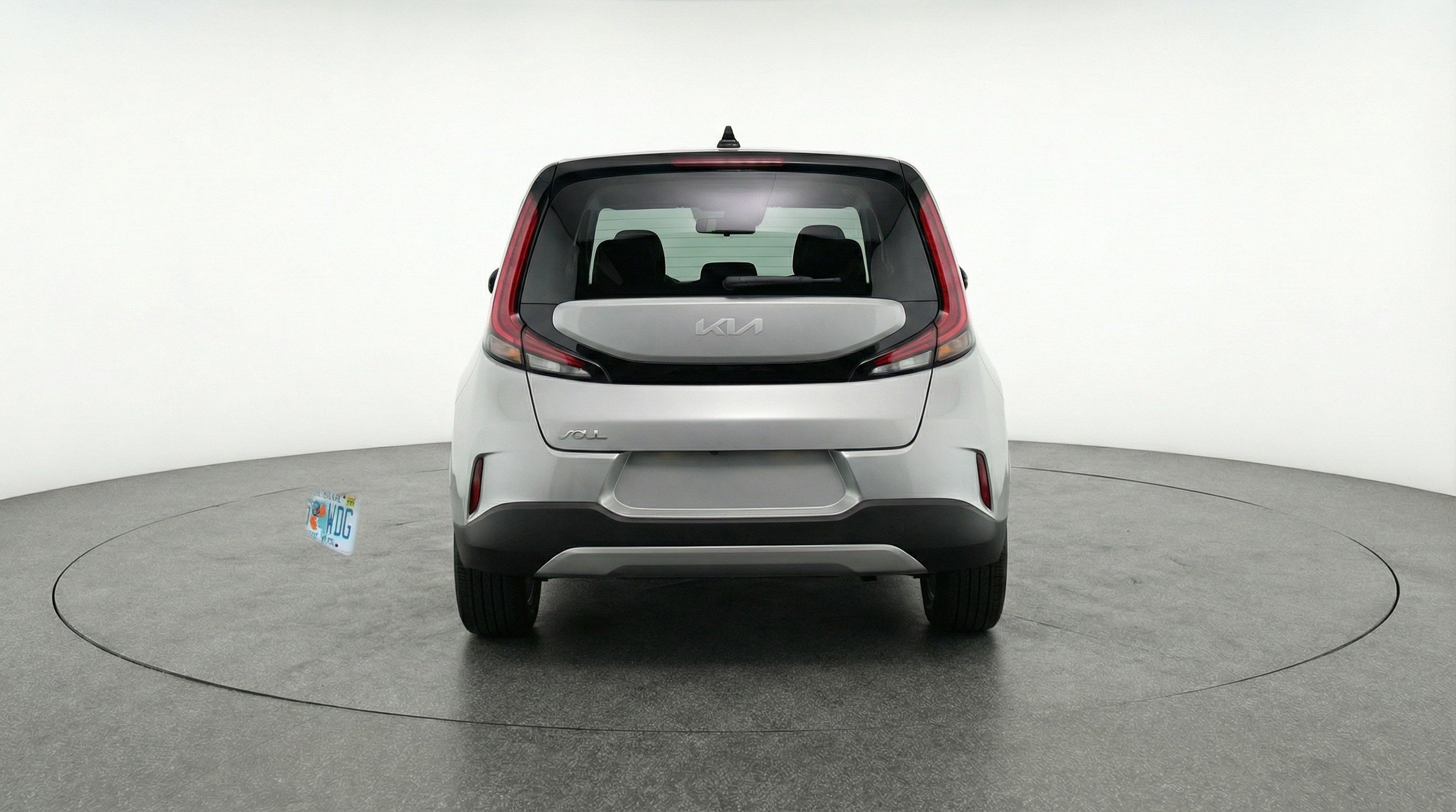 Used 2025 Kia Soul LX w/ LX Technology Package FWD image 7