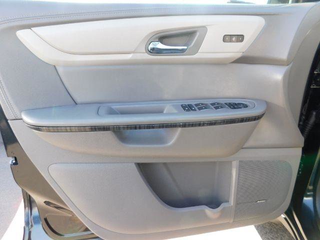 Used 2014 Chevrolet Traverse LTZ FWD image 11