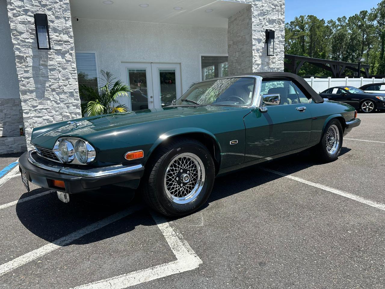 Used 1990 Jaguar XJS V12 Convertible RWD image 28