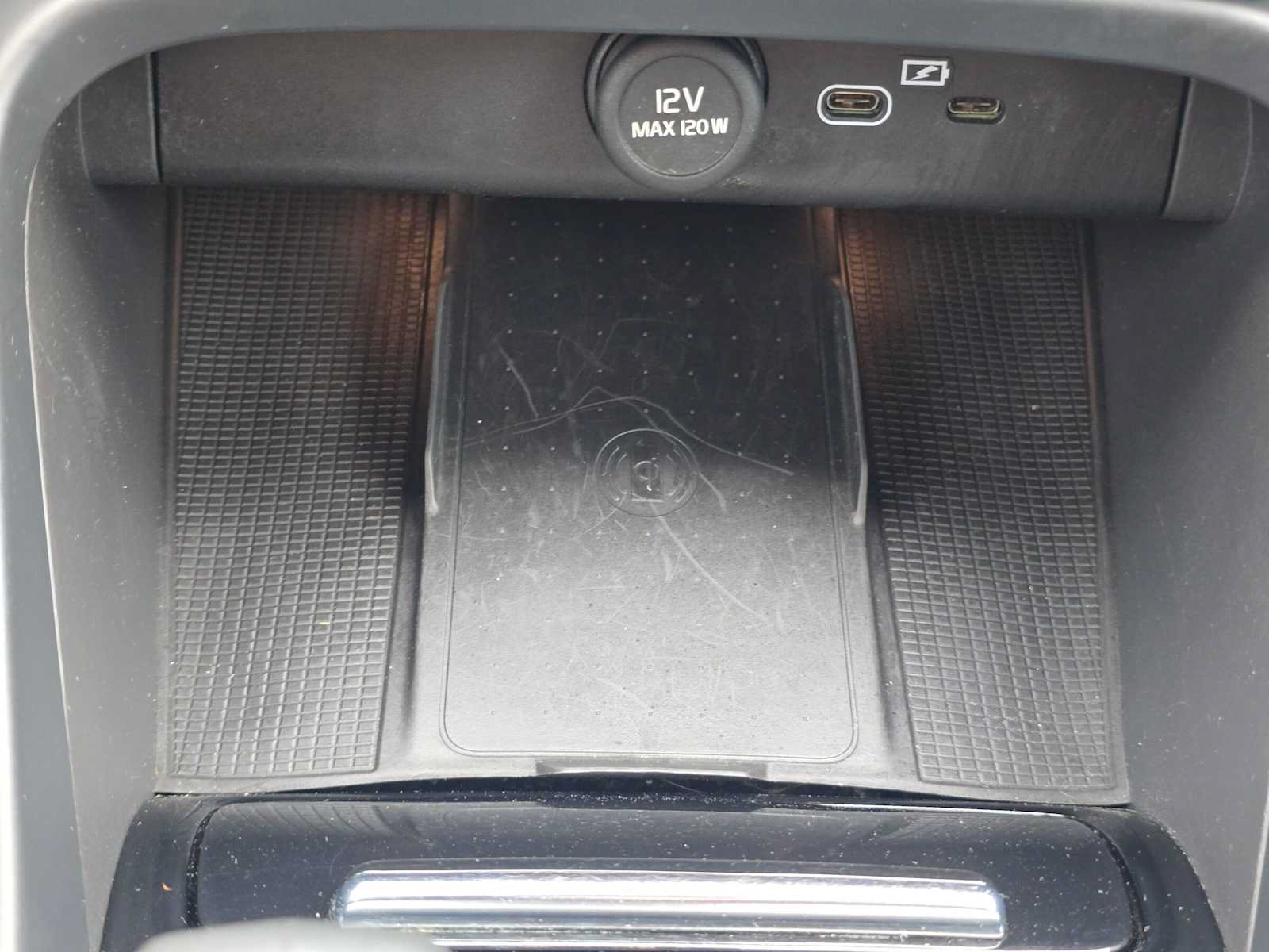 Used 2023 Volvo XC40 Recharge Ultimate AWD/4WD image 30