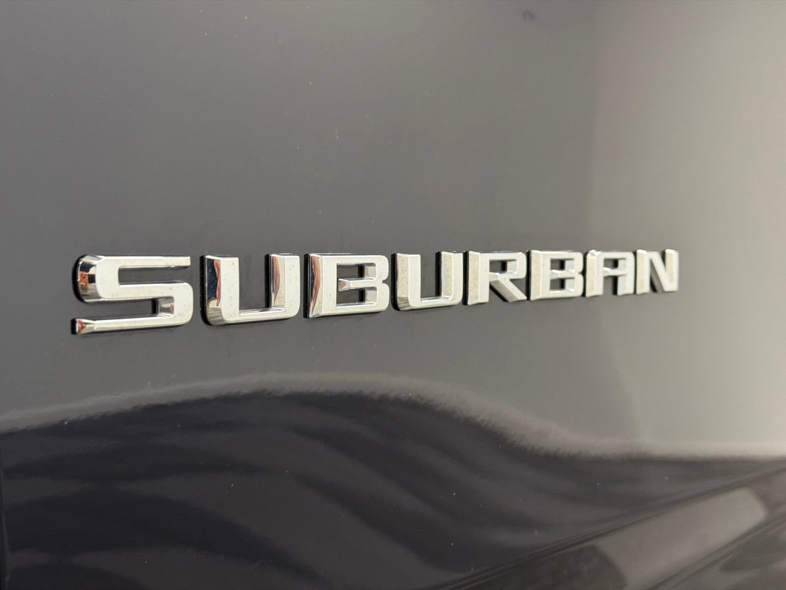 Used 2024 Chevrolet Suburban LT image 15