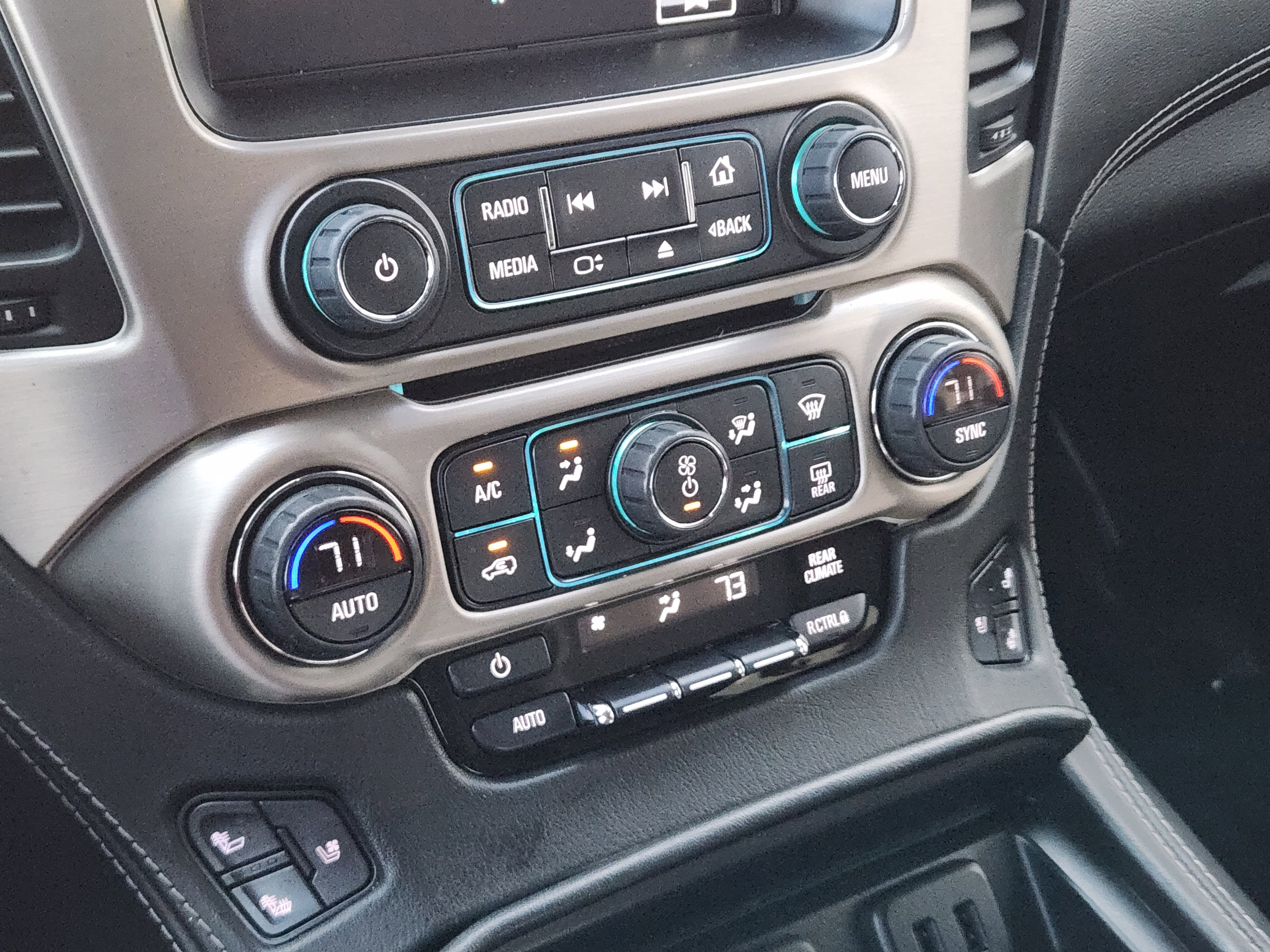 Used 2017 GMC Yukon Denali w/ Open Road Package image 18