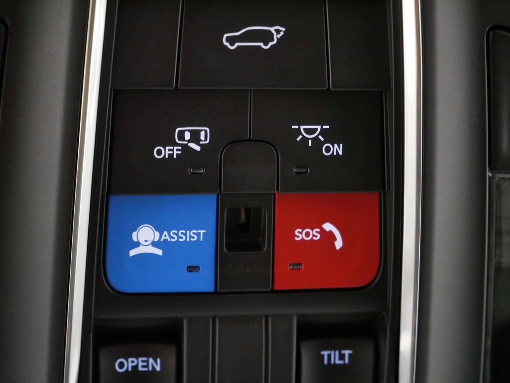 New 2025 Jeep Grand Cherokee Laredo w/ Luxury Tech Group I image 40