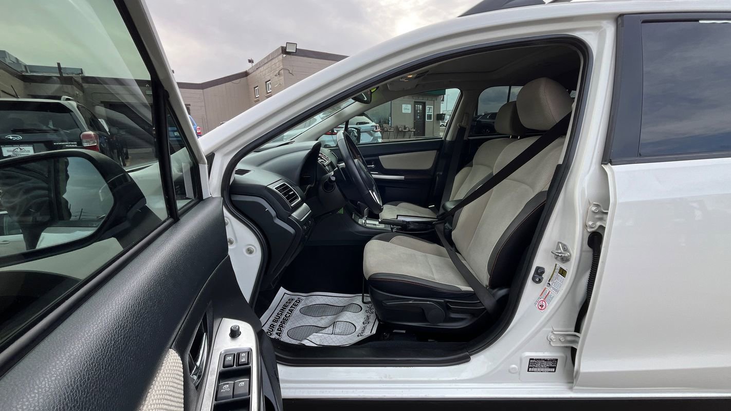 Used 2016 Subaru Crosstrek 2.0i Premium w/ Moonroof Package image 19