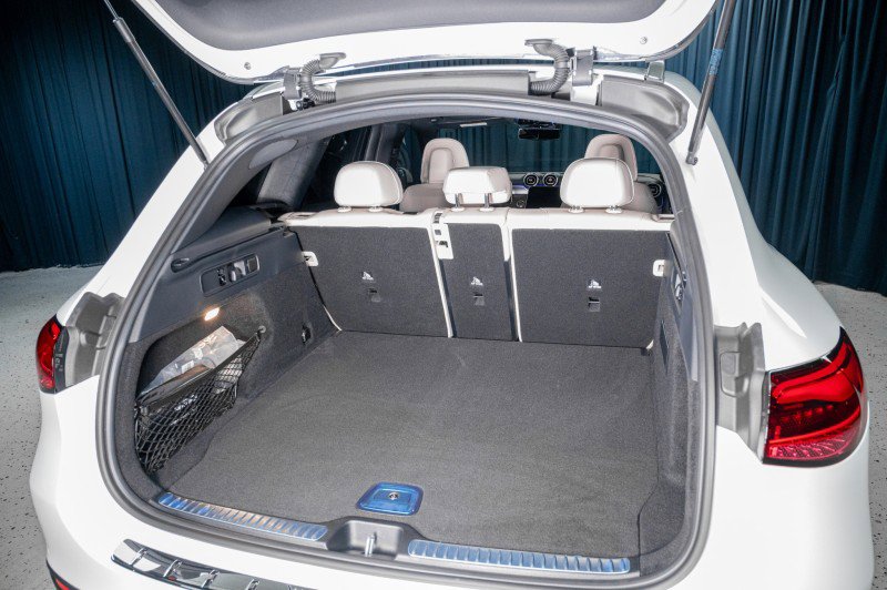 Certified 2026 Mercedes-Benz GLC 300 image 6