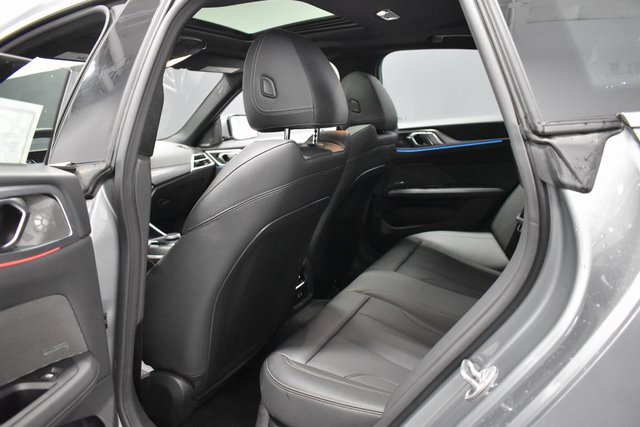 Used 2025 BMW 430i xDrive w/ Premium Package image 34