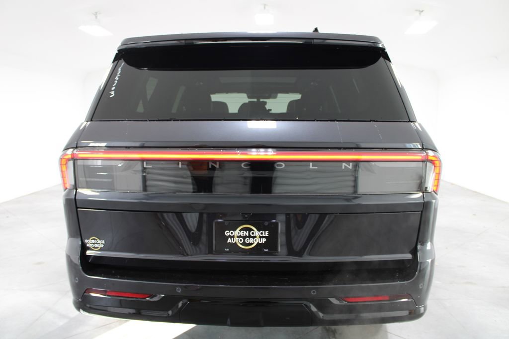 New 2026 Lincoln Navigator L Reserve image 7