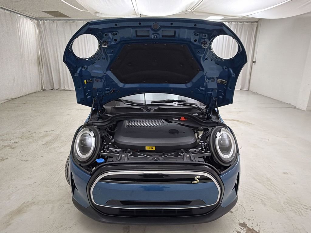 Certified 2024 MINI Cooper SE image 28