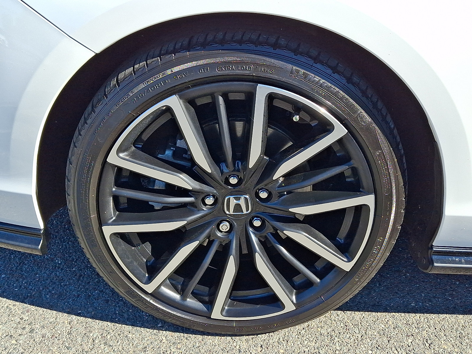 Used 2023 Honda Accord Touring image 7