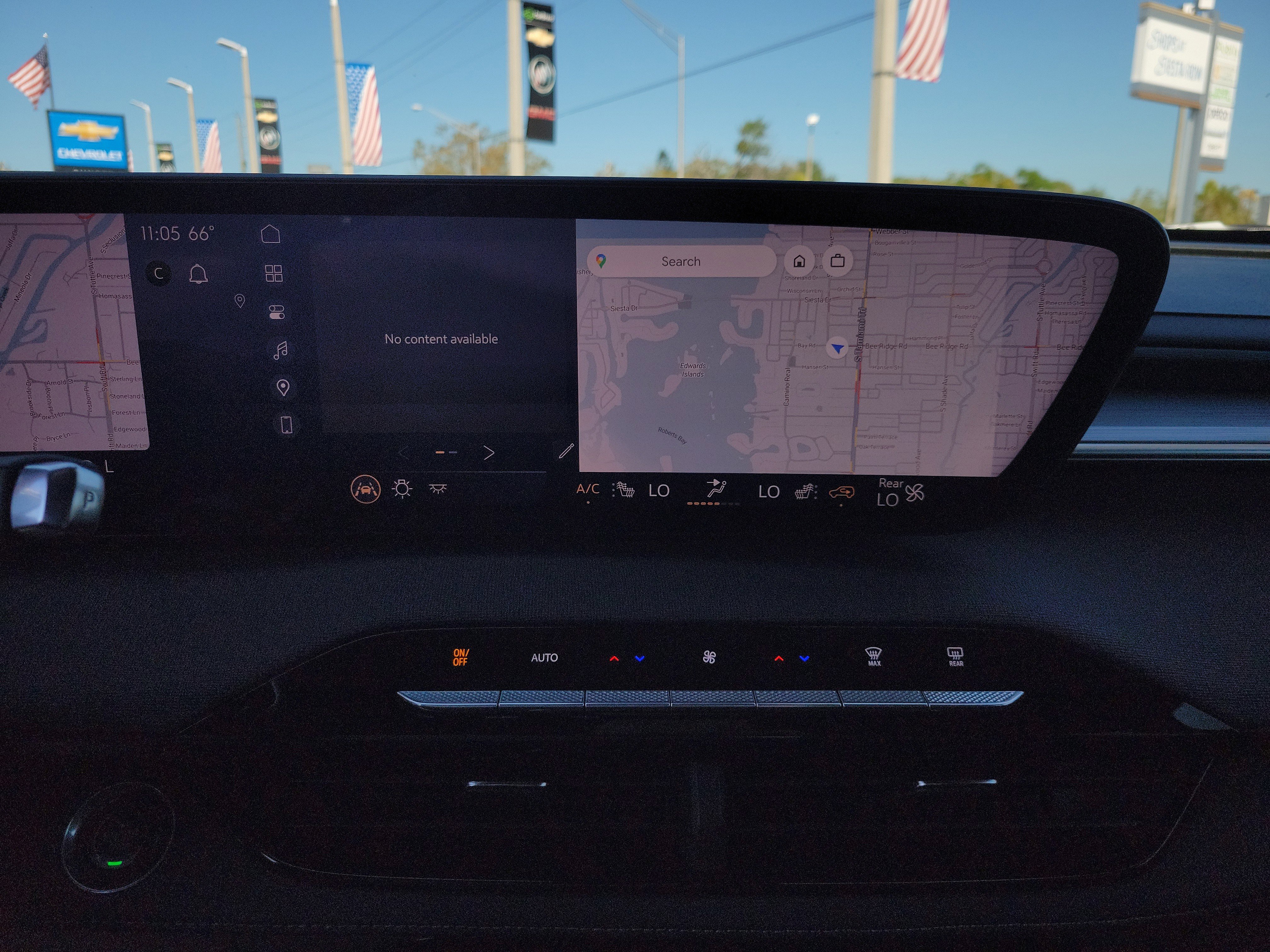 Used 2025 Buick Enclave Preferred image 22