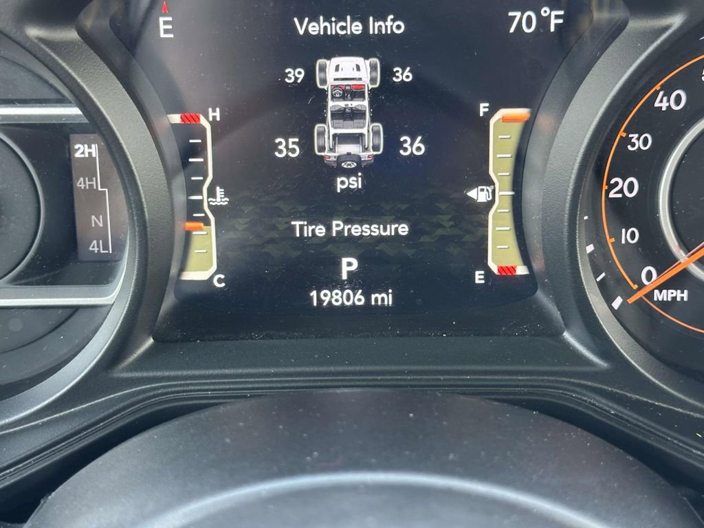 Certified 2024 Jeep Wrangler Willys image 23