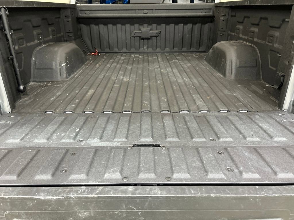 Used 2024 Chevrolet Silverado 1500 RST w/ Convenience Package II image 5