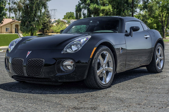 Used 2009 Pontiac Solstice GXP w/ Premium Package RWD image 20