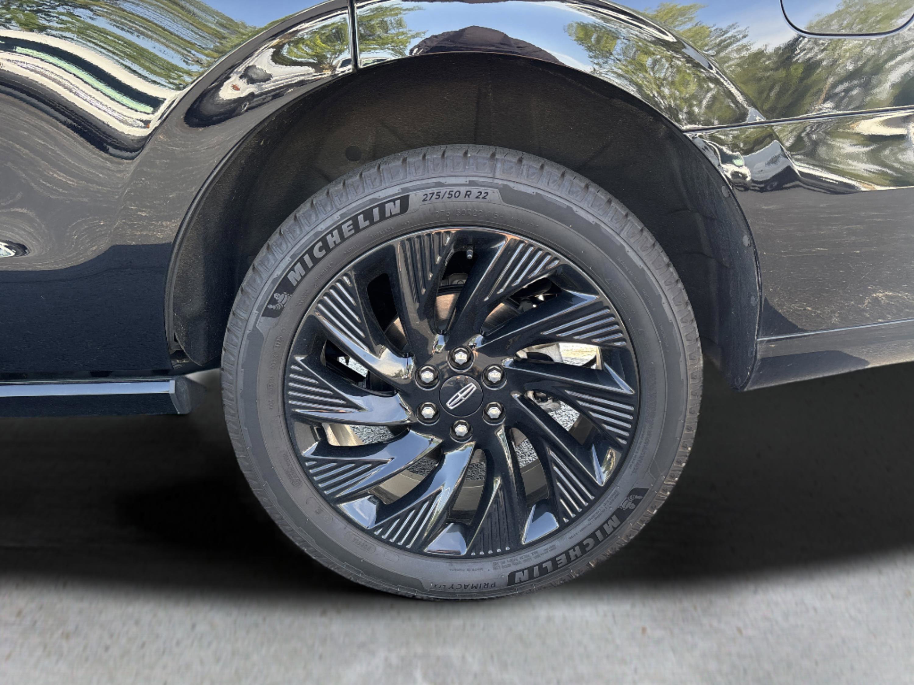 New 2025 Lincoln Navigator Reserve w/ Jet Appearance Package AWD/4WD image 29