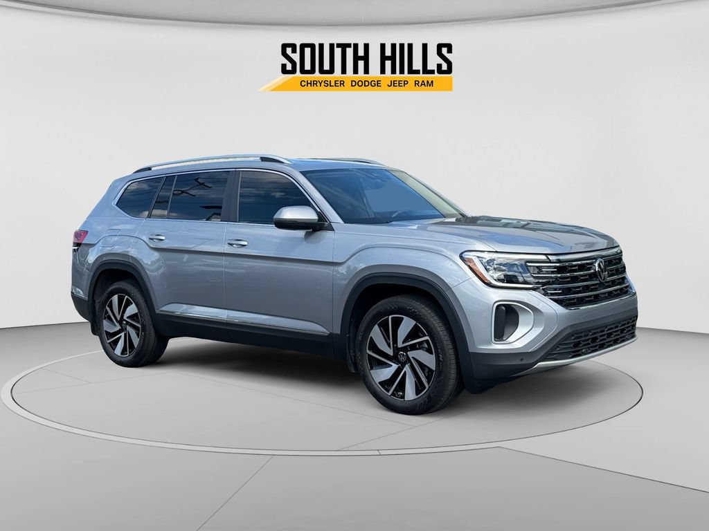Used 2025 Volkswagen Atlas SEL AWD/4WD image 7
