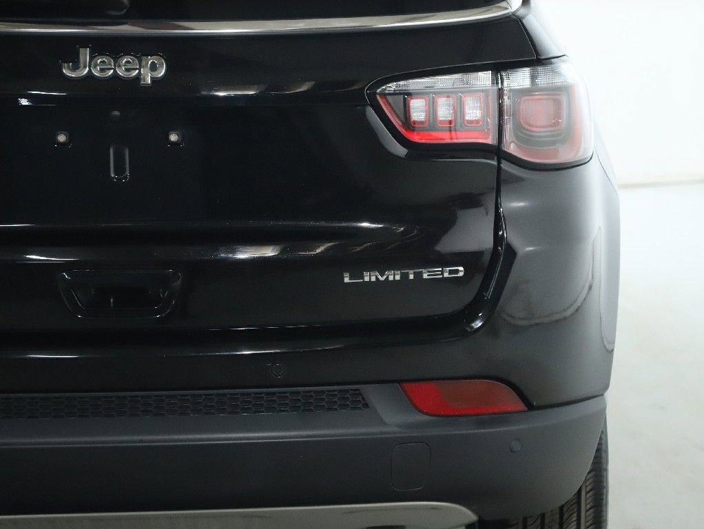 Used 2024 Jeep Compass Limited image 44