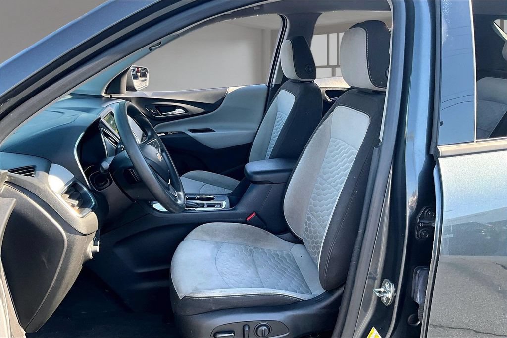 Used 2019 Chevrolet Equinox LS w/ LS Convenience Package FWD image 25