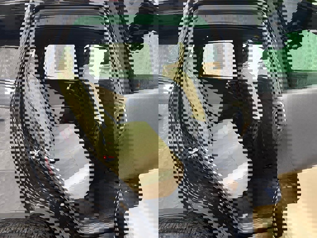 Used 2025 BMW X3 xDrive30i w/ M Sport Package image 48