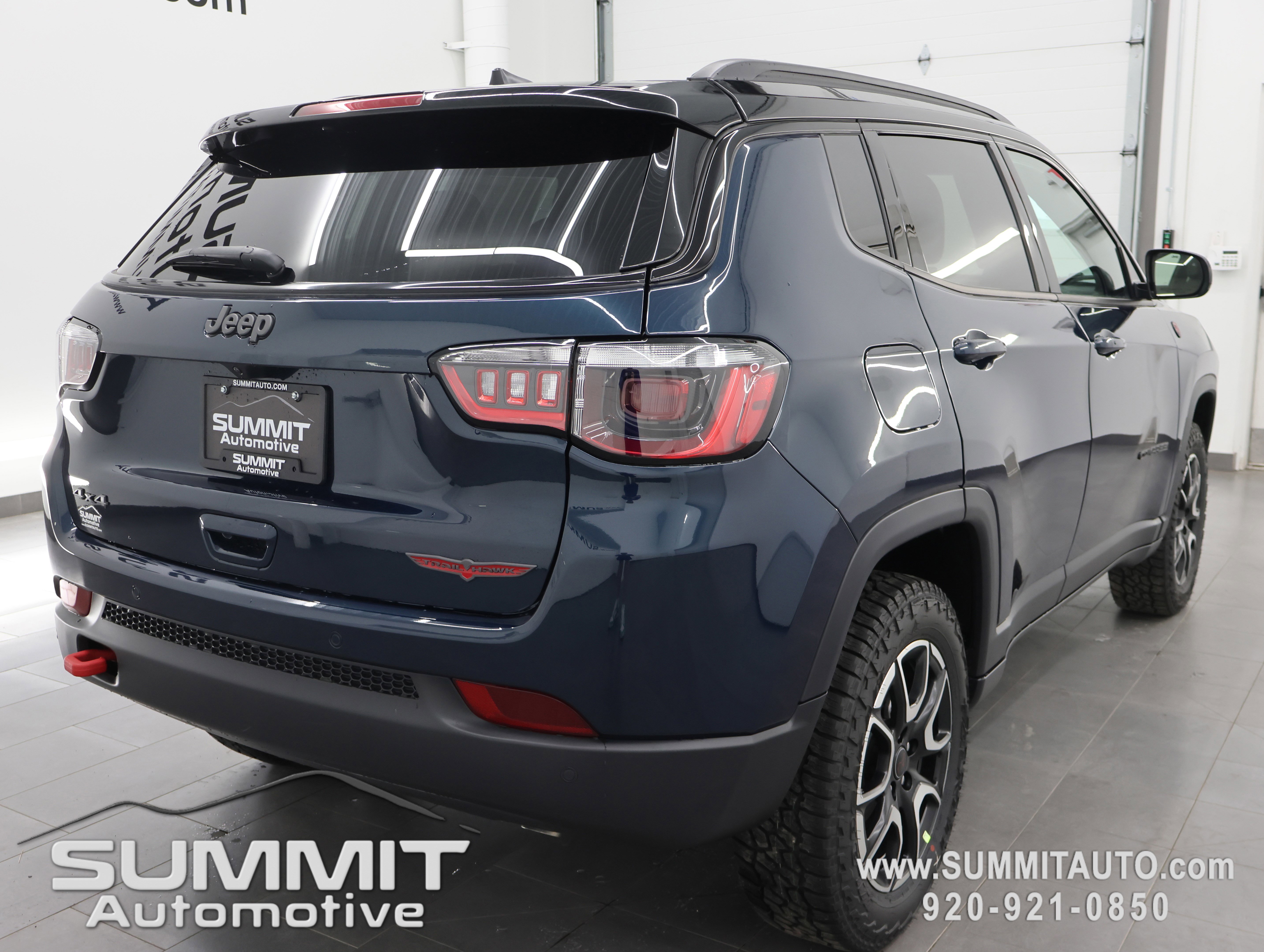 New 2026 Jeep Compass Trailhawk w/ Sun, Sound & Navigation Group image 5