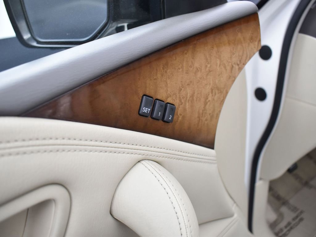 Used 2012 INFINITI QX56 4WD w/ Theater Pkg image 10