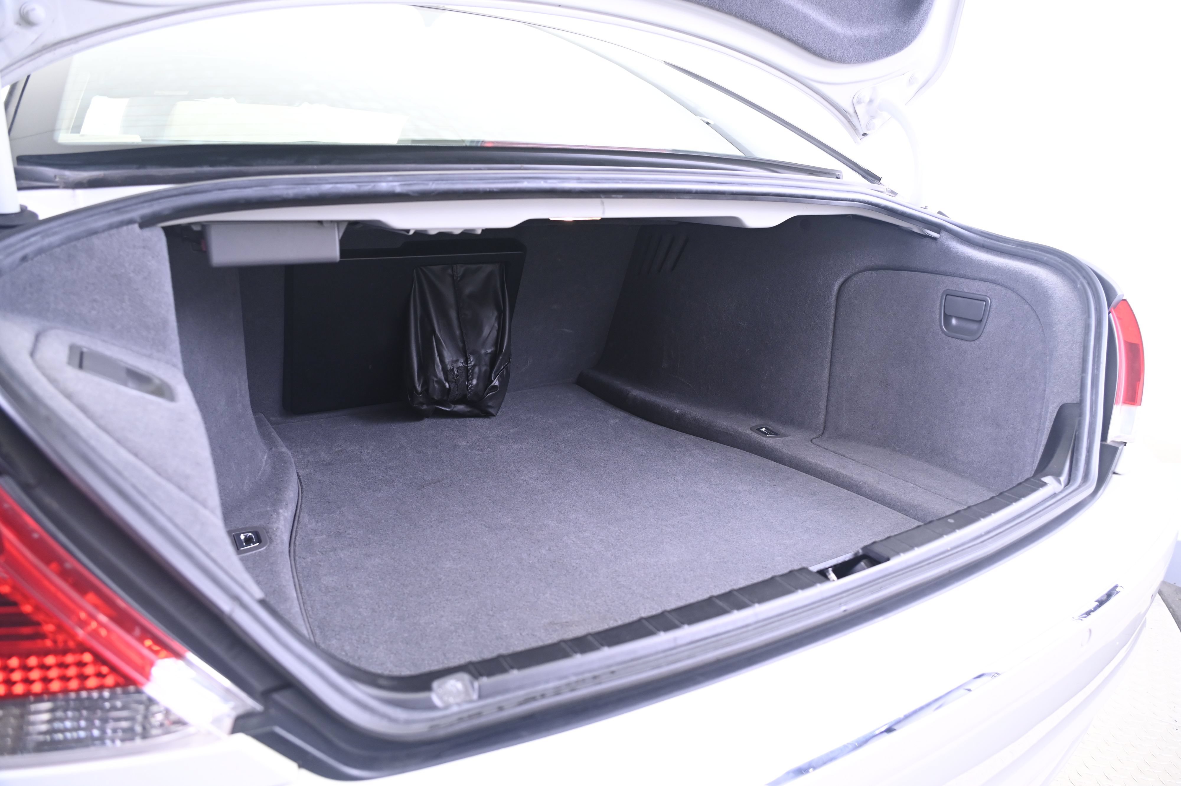 Used 2007 BMW 750Li RWD image 15
