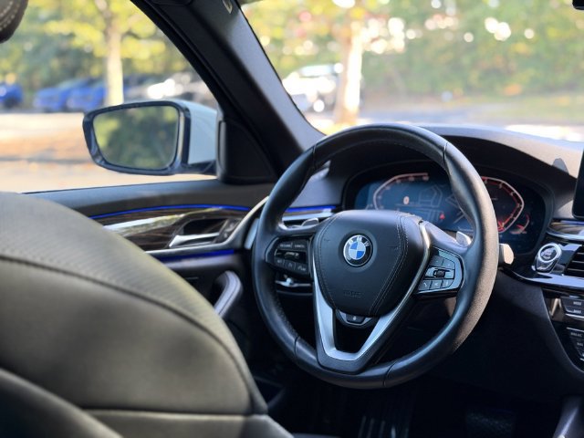 Used 2021 BMW 530i xDrive w/ Convenience Package AWD/4WD image 32