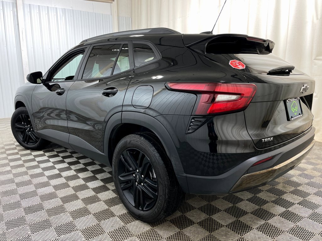 Certified 2024 Chevrolet Trax ACTIV w/ Sunroof Package image 16