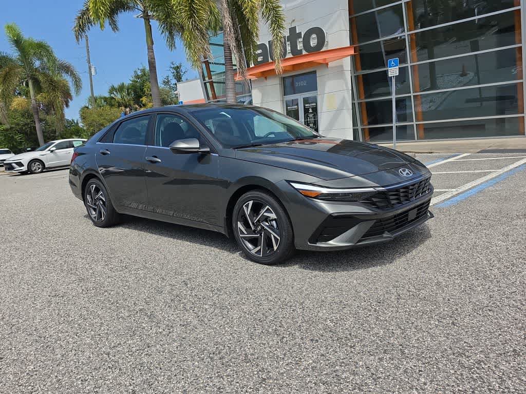 New 2026 Hyundai Elantra Limited FWD image 9