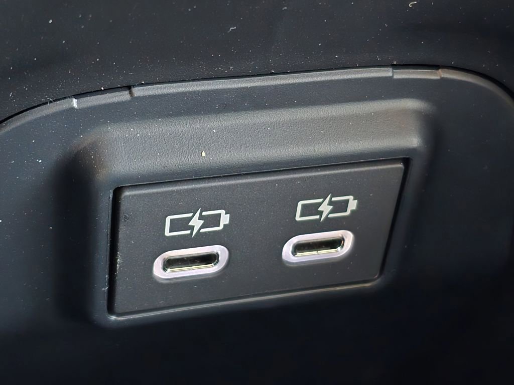 Used 2025 Toyota RAV4 XLE Premium image 12