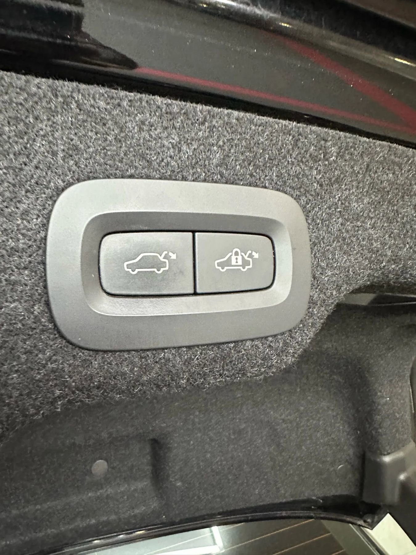 Used 2018 Volvo S90 T5 Momentum w/ Convenience Package image 46