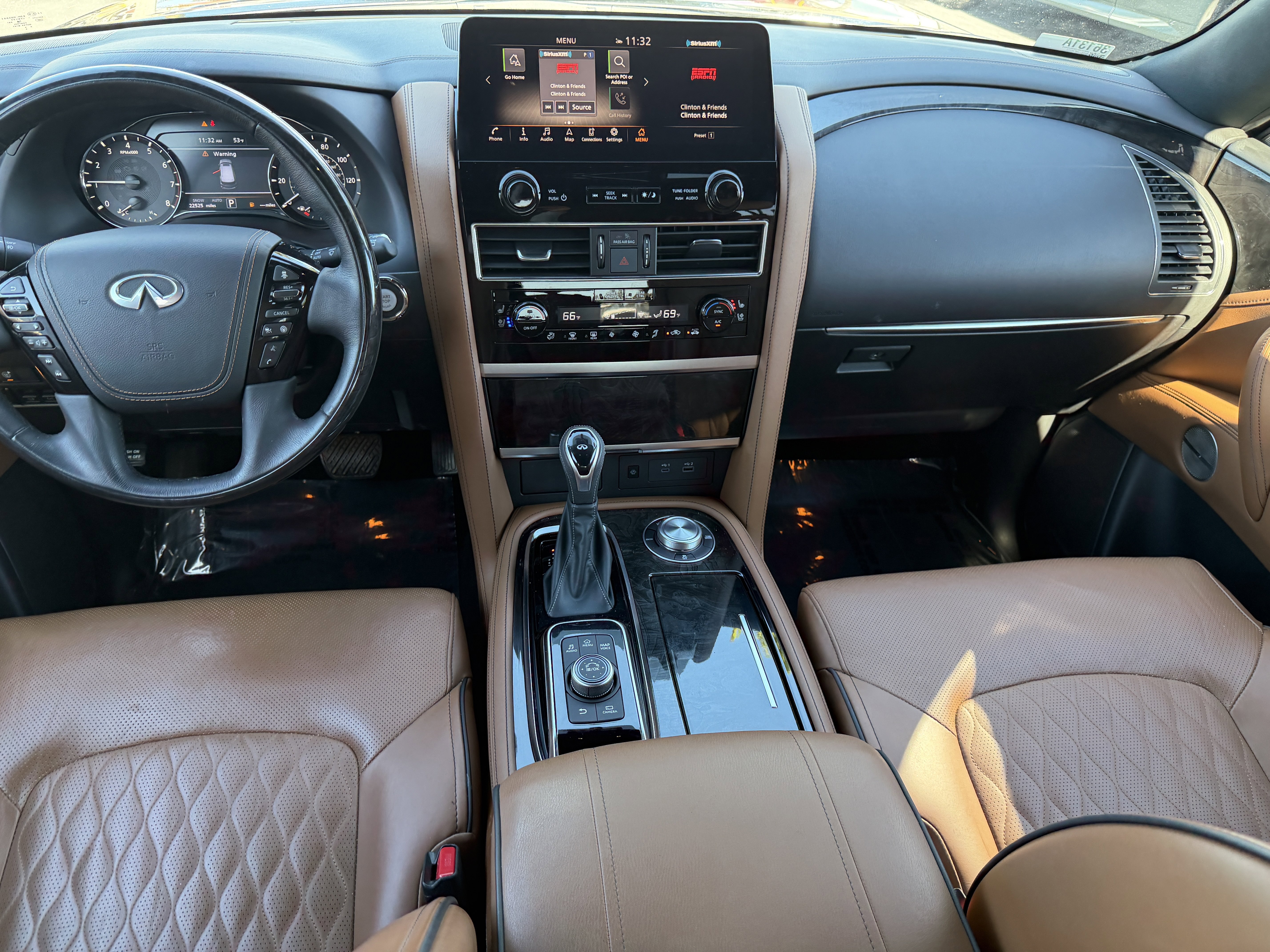 Used 2024 INFINITI QX80 Sensory image 14