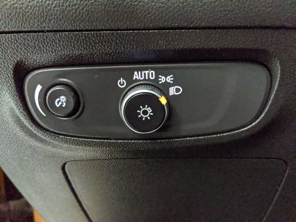 Used 2025 Buick Encore GX Preferred FWD image 14