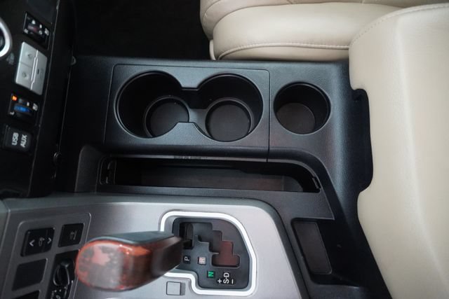 Used 2015 Toyota Sequoia Platinum RWD image 30