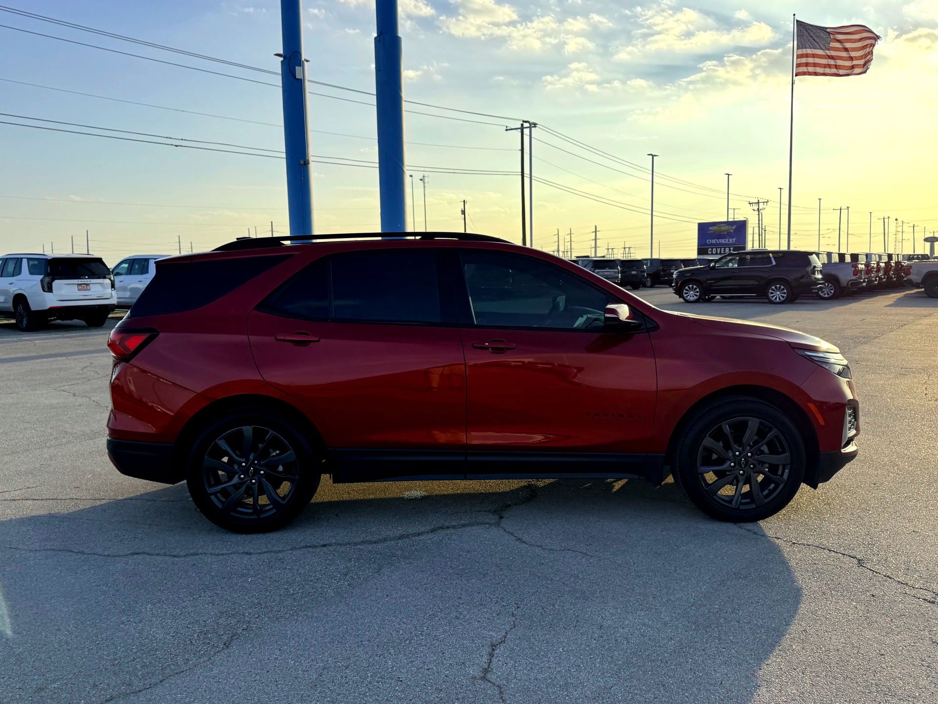 Used 2022 Chevrolet Equinox RS w/ RS Leather Package image 5