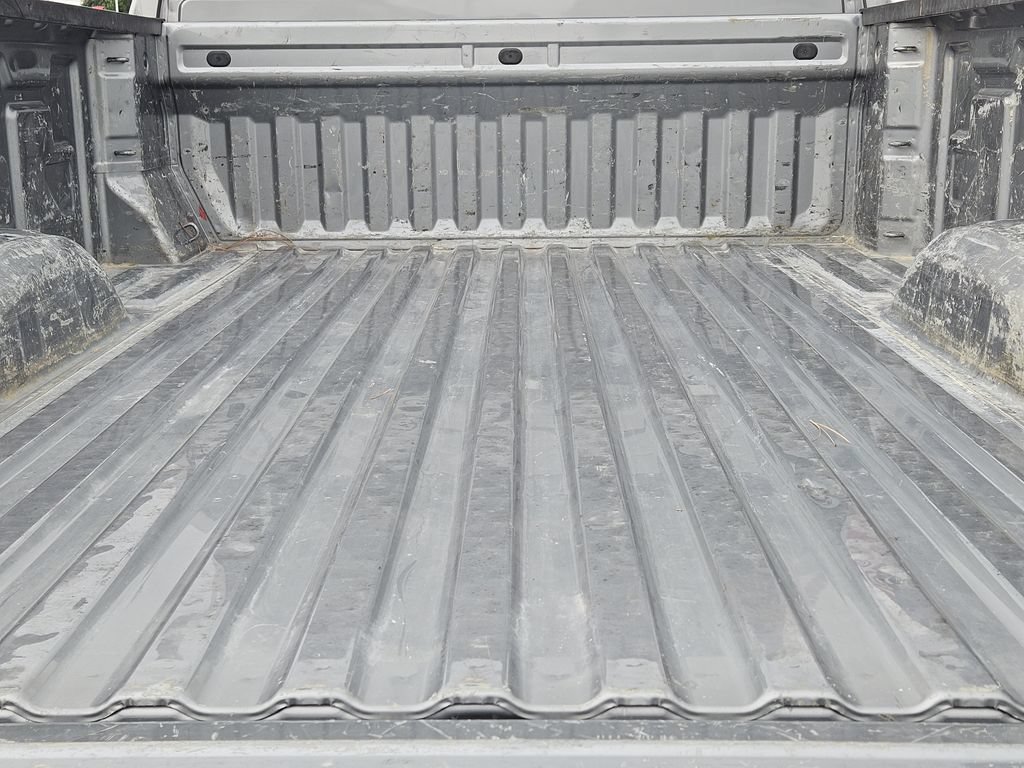 Used 2025 Chevrolet Silverado 3500 W/T AWD/4WD image 31