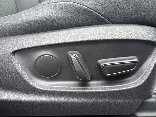 Used 2024 Subaru Solterra Limited image 17