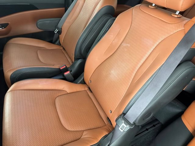 Used 2023 Kia Carnival SX Prestige FWD image 29