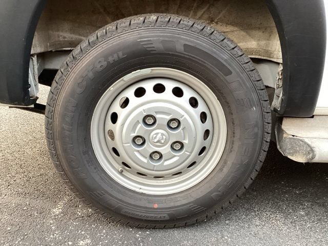 Used 2025 RAM ProMaster 2500 w/ U-Haul Equipment Group FWD image 7