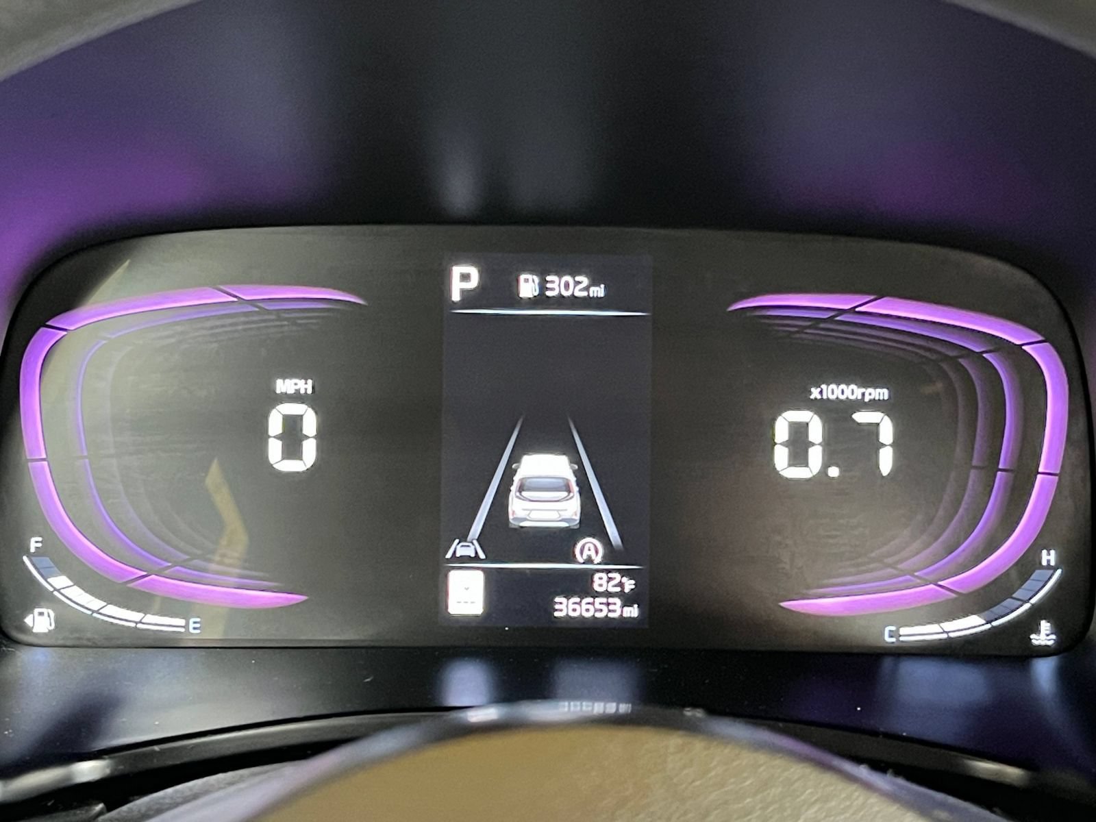 Used 2025 Kia Soul LX w/ LX Technology Package FWD image 40