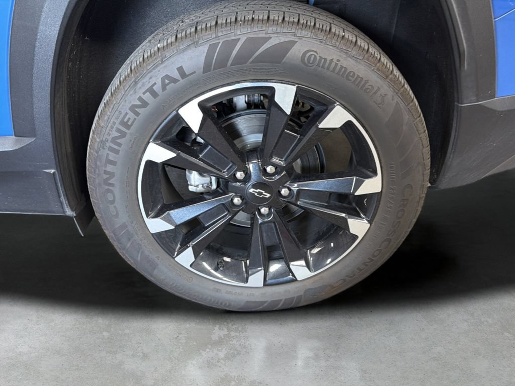 Used 2026 Chevrolet Equinox RS AWD/4WD image 40