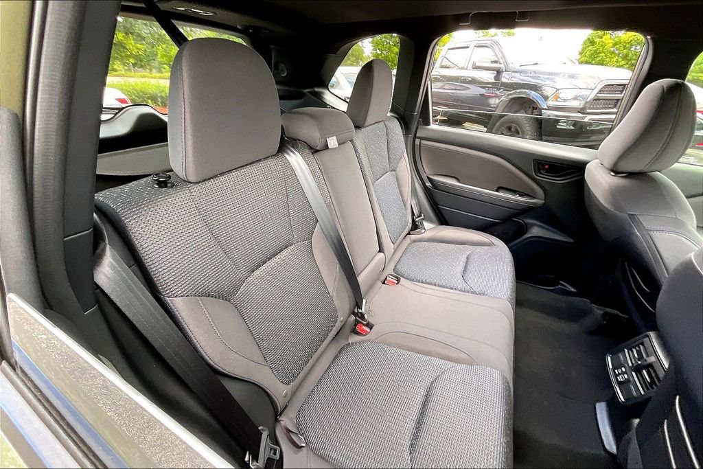 Certified 2025 Subaru Forester Premium AWD/4WD image 30