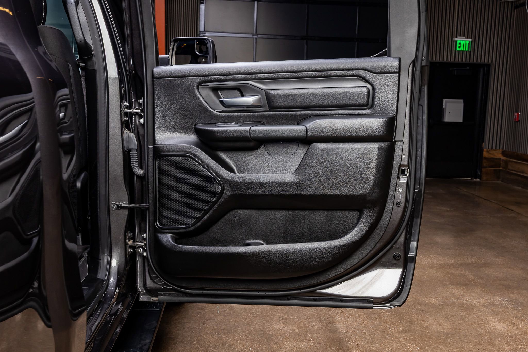 Used 2025 RAM 1500 Classic Warlock AWD/4WD image 39