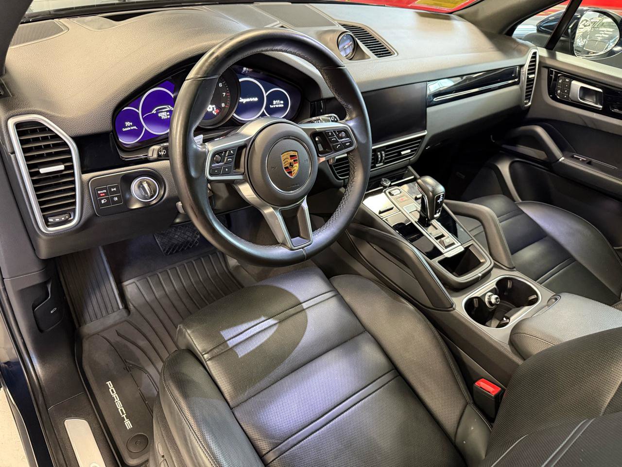 Used 2022 Porsche Cayenne Platinum Edition AWD/4WD image 27