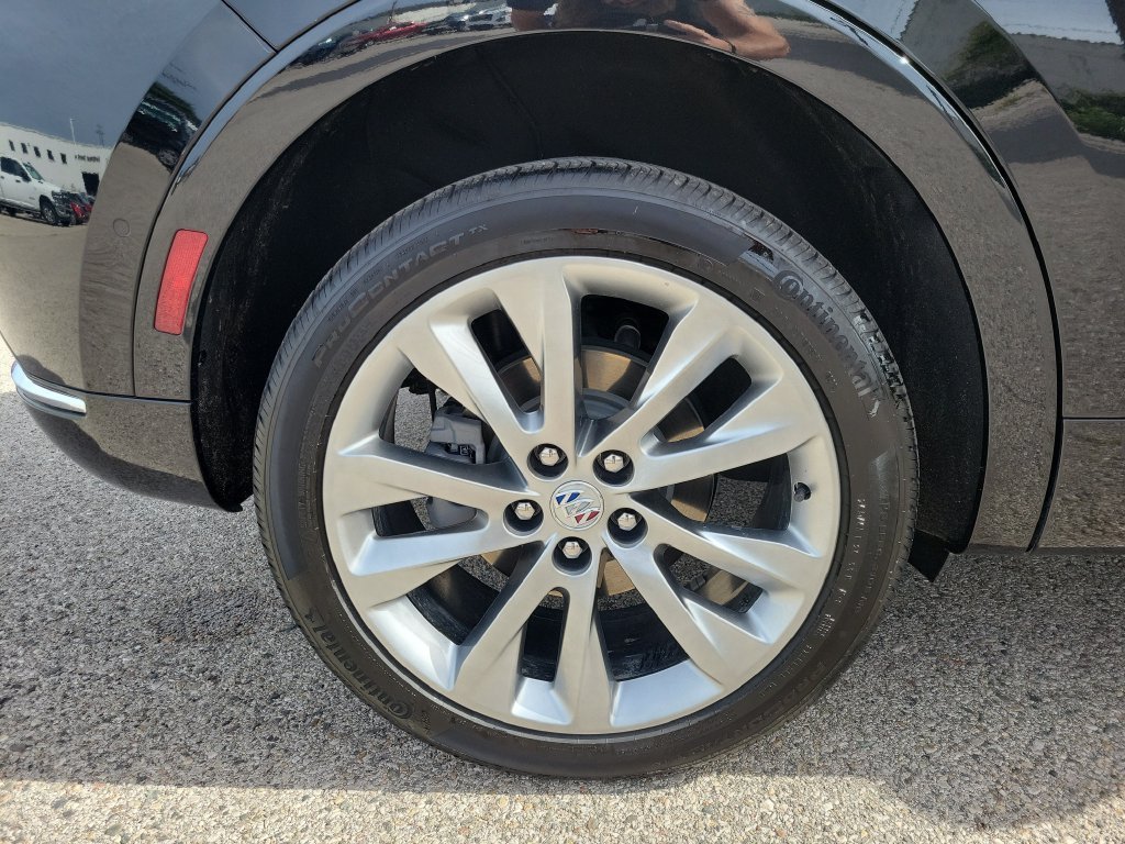 Used 2023 Buick Envision Avenir AWD/4WD image 5