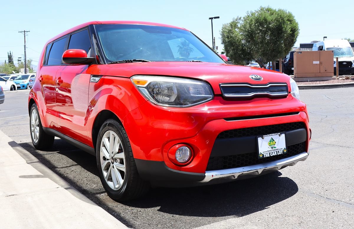 Used 2018 Kia Soul + FWD image 18