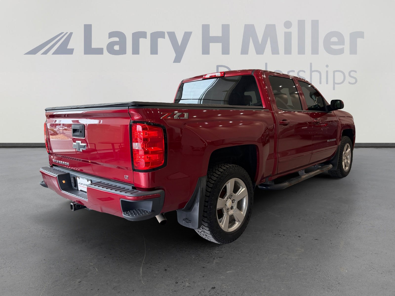 Used 2018 Chevrolet Silverado 1500 LT w/ All Star Edition image 5