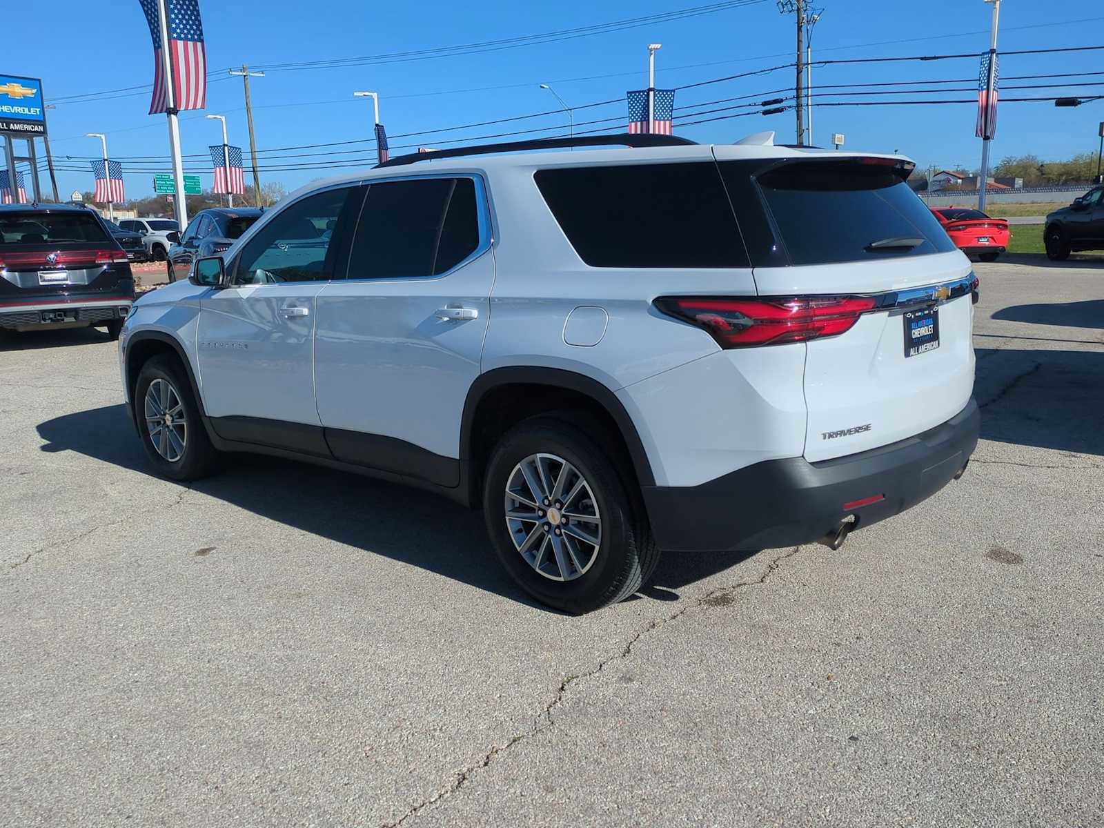 Used 2023 Chevrolet Traverse LT image 6