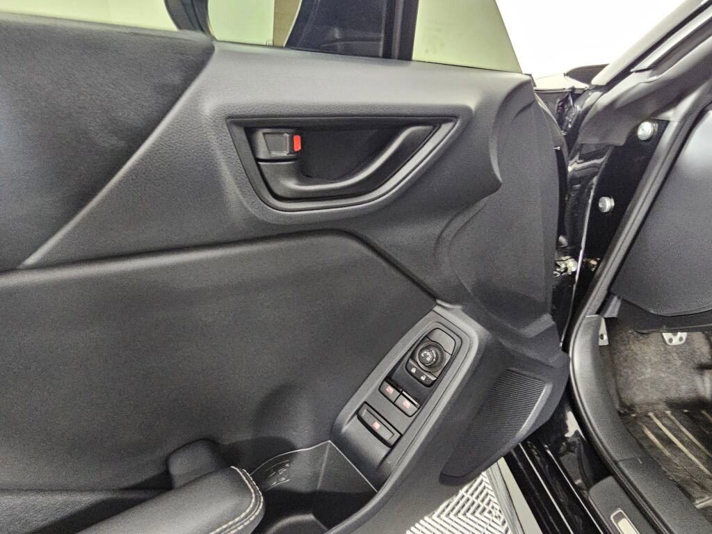 Used 2025 Toyota GR86 Premium w/ ALL Weather Mat Package (TMS) image 19