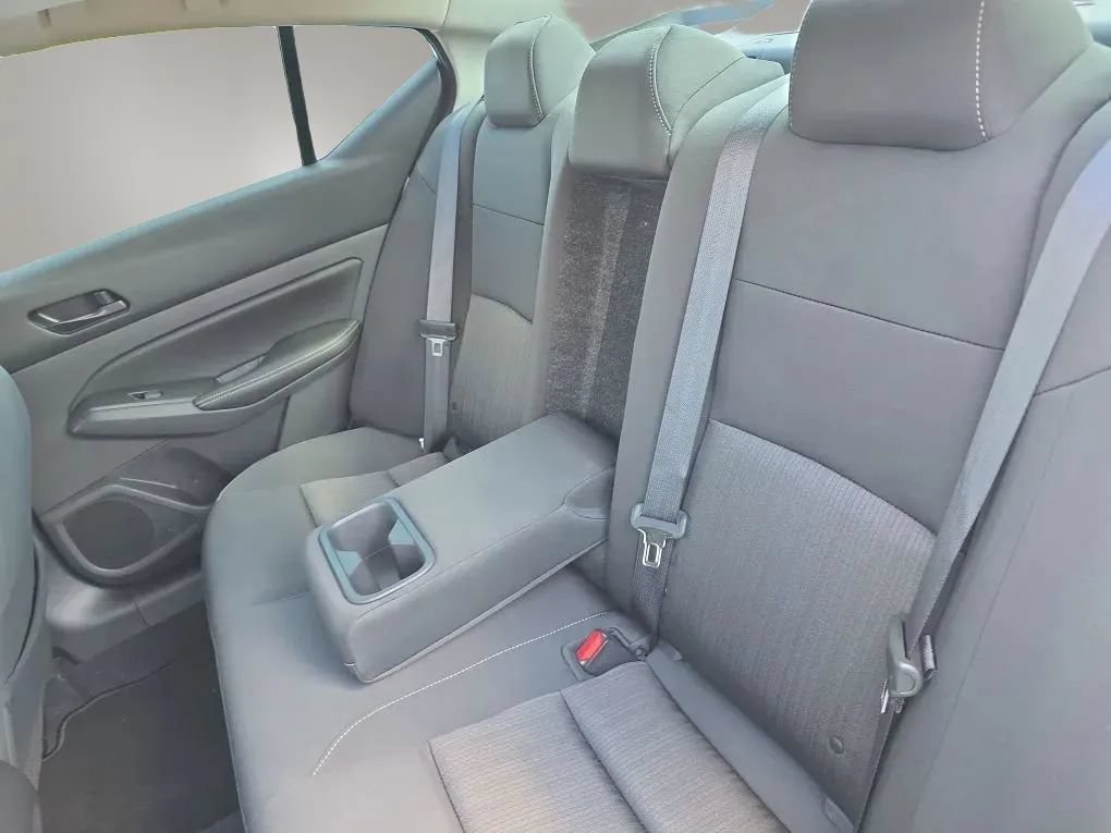 Used 2024 Nissan Altima 2.5 SV w/ SV Premium Package FWD image 39